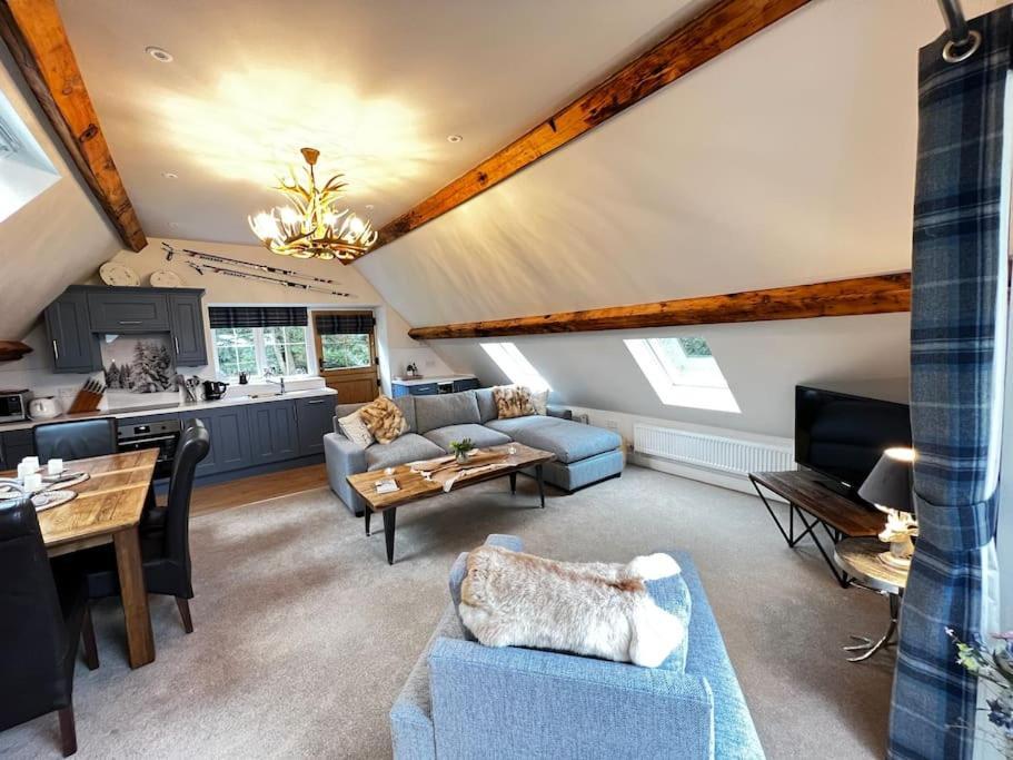 Cosy Alpine Cottage In The Heart Of Lancashire Catterall Exterior photo